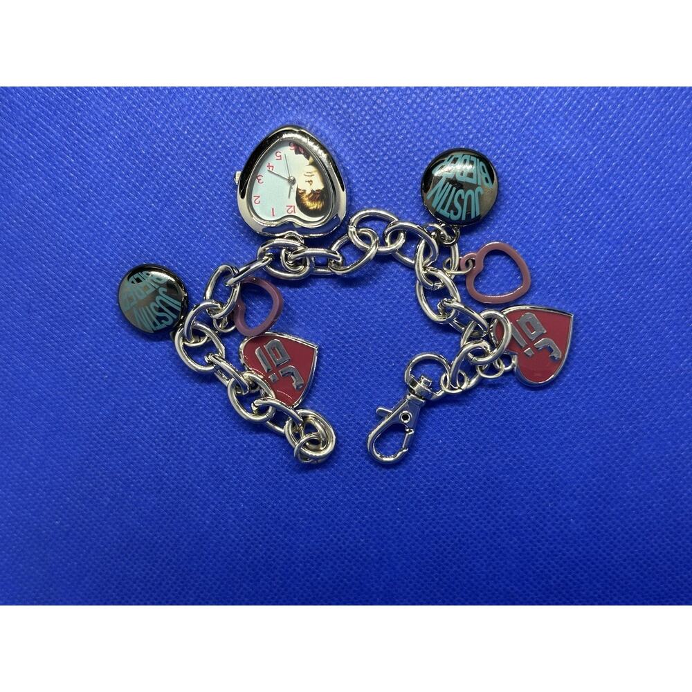 Justin Bieber JB Heart Charm Bracelet Watch 2010s Belieber NEW Working - Picture 3 of 3